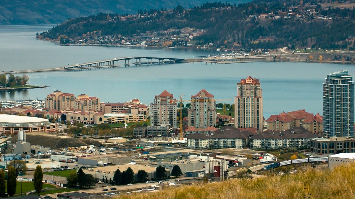 Live in Kelowna